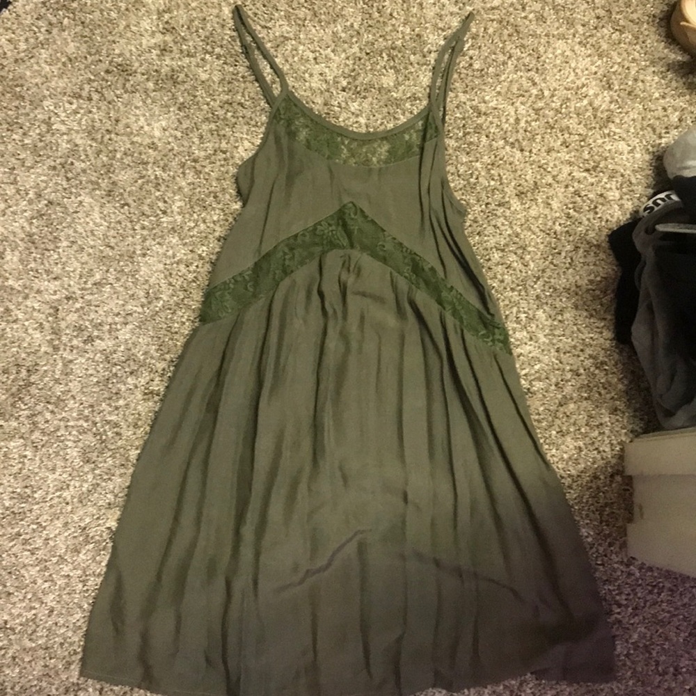 Tobi green shift dress